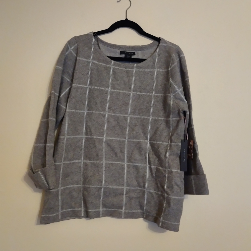 NEW Tahari XL Tan Top